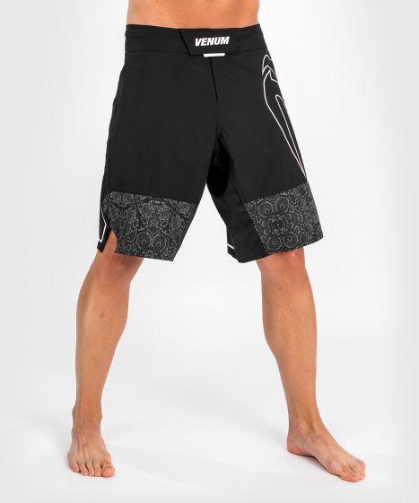 MMA Shorts - Venum - 'Light 4.0' - Sort/Hvid