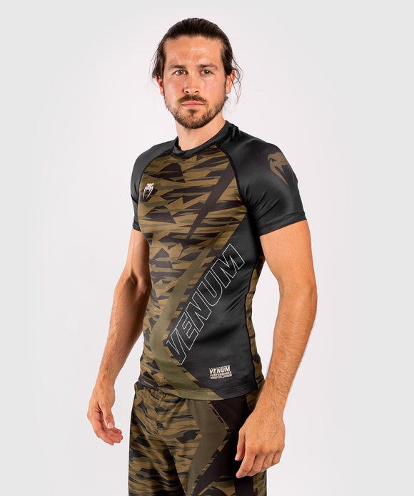 Rash Guard - Venum - 'Contender 5.0' - kortærmet - Khaki-Camo