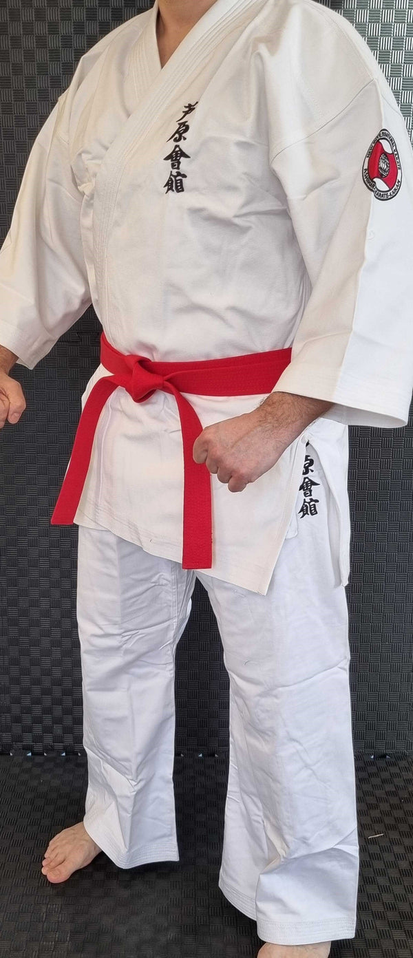 Ashihara karatedragt - Knockdown - hvid - med stilartsbrodering