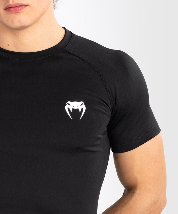 Rashguard - Venum 'Contender' - kortærmet - sort