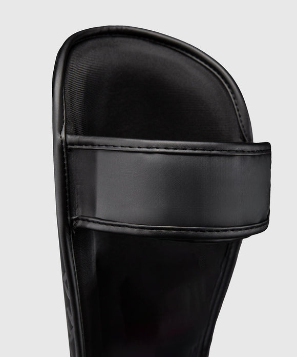 Shinguard - Venum 'Contender 1.5 XT 3D' - black/gold