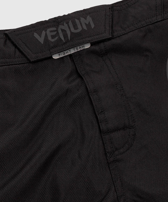Venum Light 3.0 Fightshorts - Black/Black