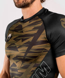 Rash Guard - Venum - 'Contender 5.0' - kortærmet - Khaki-Camo