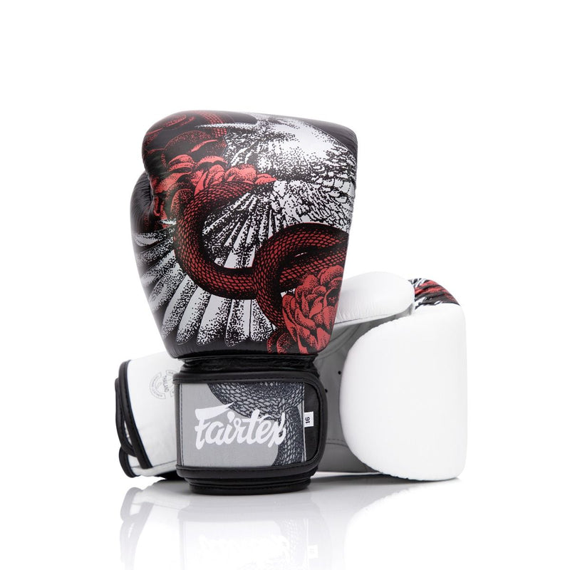 Boksehandsker - Fairtex - BGV24 - 'The Beauty of Survival' - Hvid-Sort-Rød