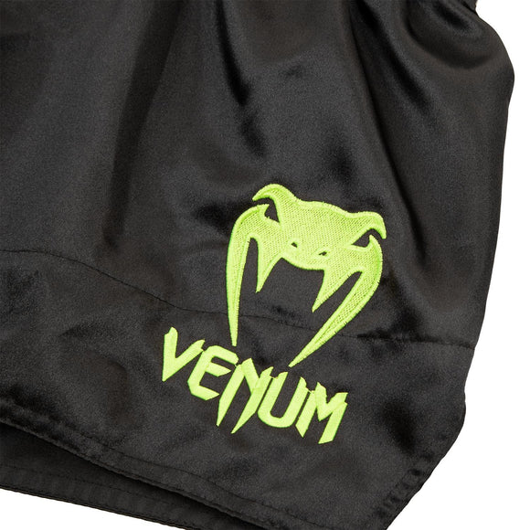 Muay Thai Shorts - Venum - 'Classic' - Sort-Neon Gul