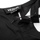 MMA Shorts - Venum - '3.0 Lightshorts' - Sort-Hvid